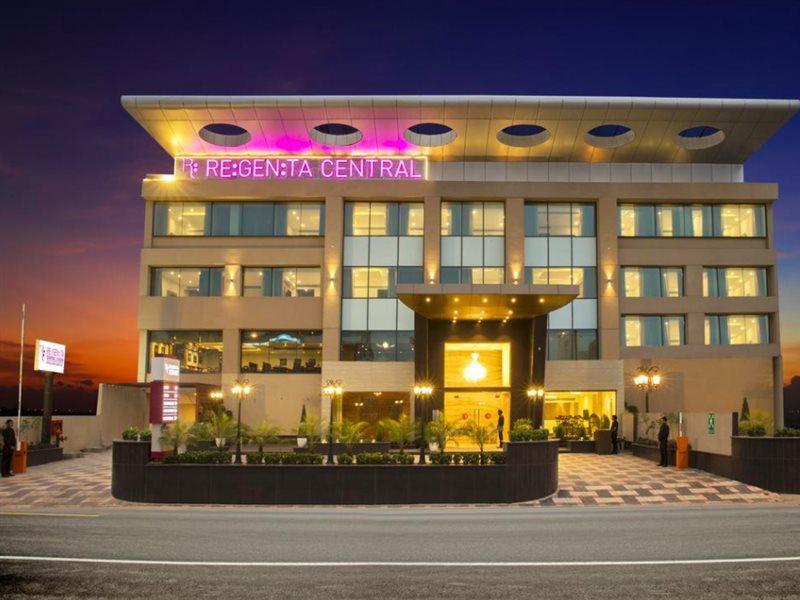 Regenta Central Cassia Zirakpur Chandigarh Exterior photo