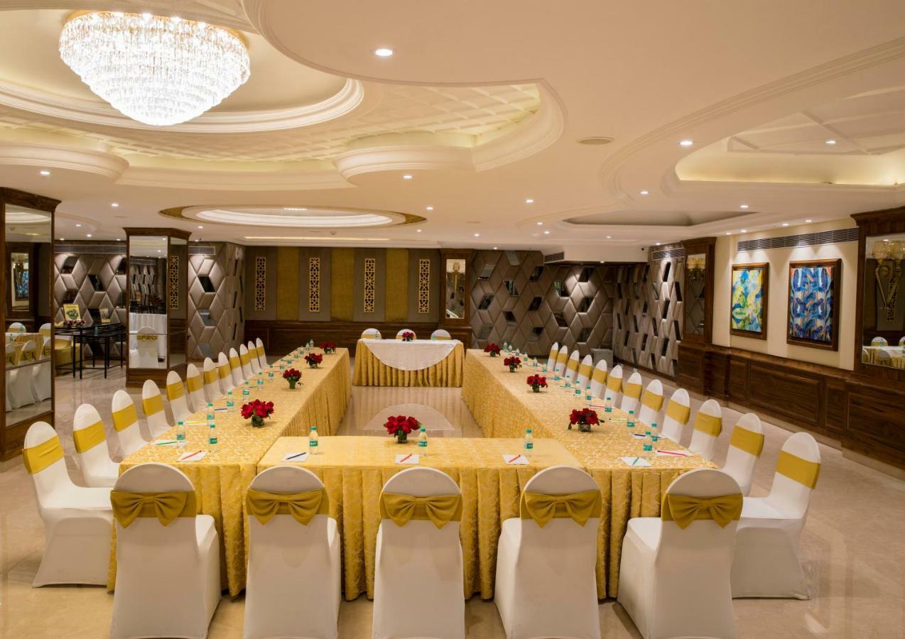 Regenta Central Cassia Zirakpur Chandigarh Exterior photo