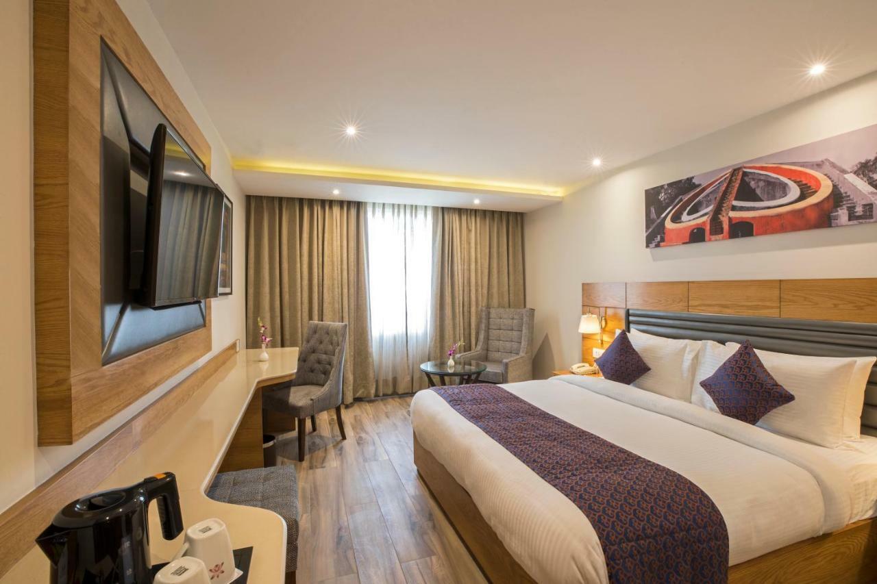 Regenta Central Cassia Zirakpur Chandigarh Exterior photo