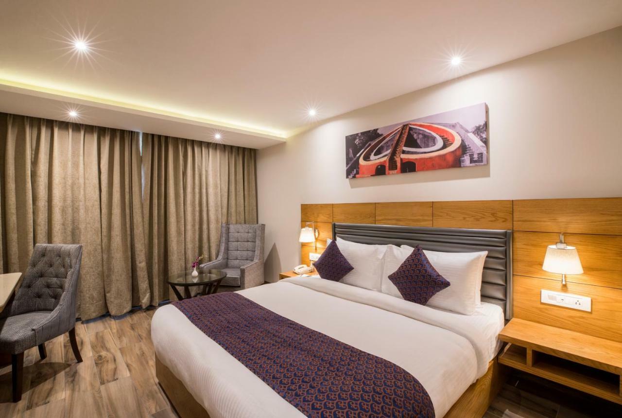 Regenta Central Cassia Zirakpur Chandigarh Exterior photo