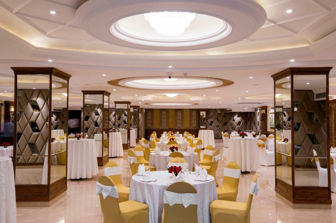 Regenta Central Cassia Zirakpur Chandigarh Exterior photo