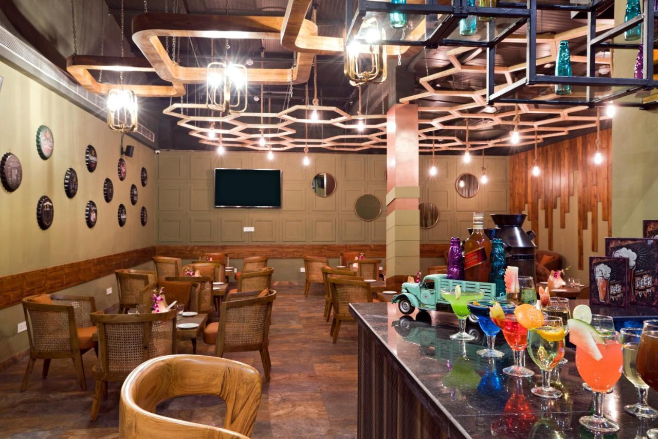 Regenta Central Cassia Zirakpur Chandigarh Exterior photo